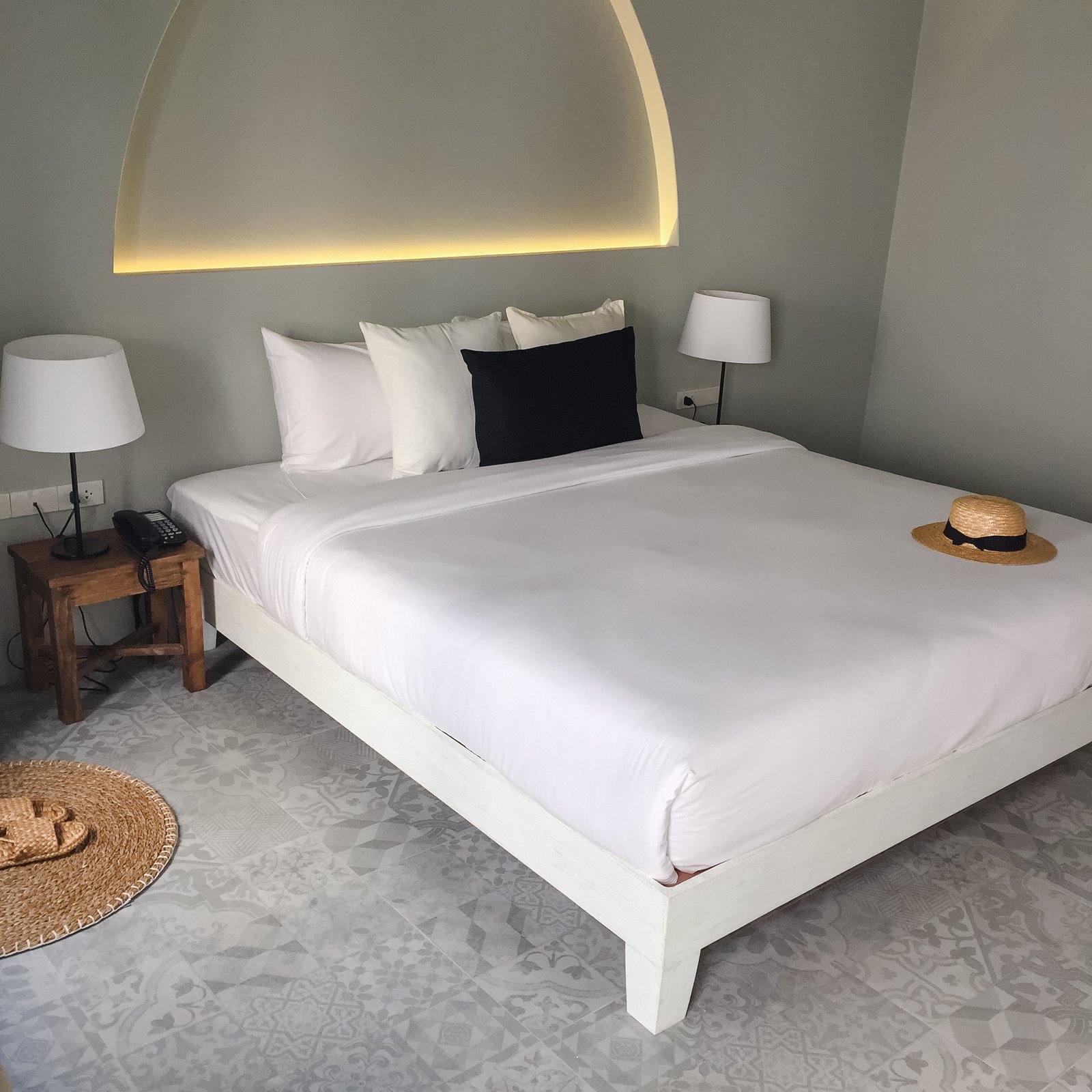 100% Cotton Fitted bedsheets Set in dubai - deep pockets - king size Bed Sheet